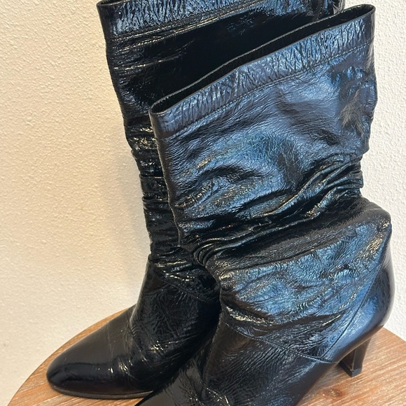 Brian Atwood crinkled pattern leather boots - Picture 6 of 10